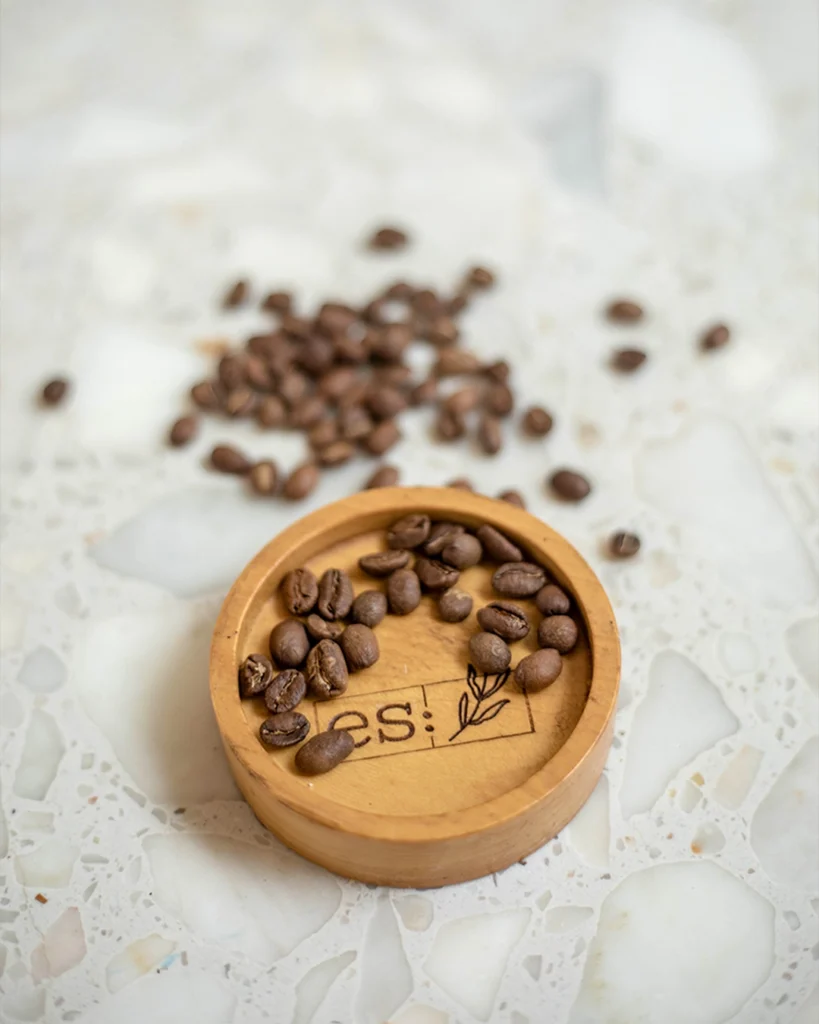 ES